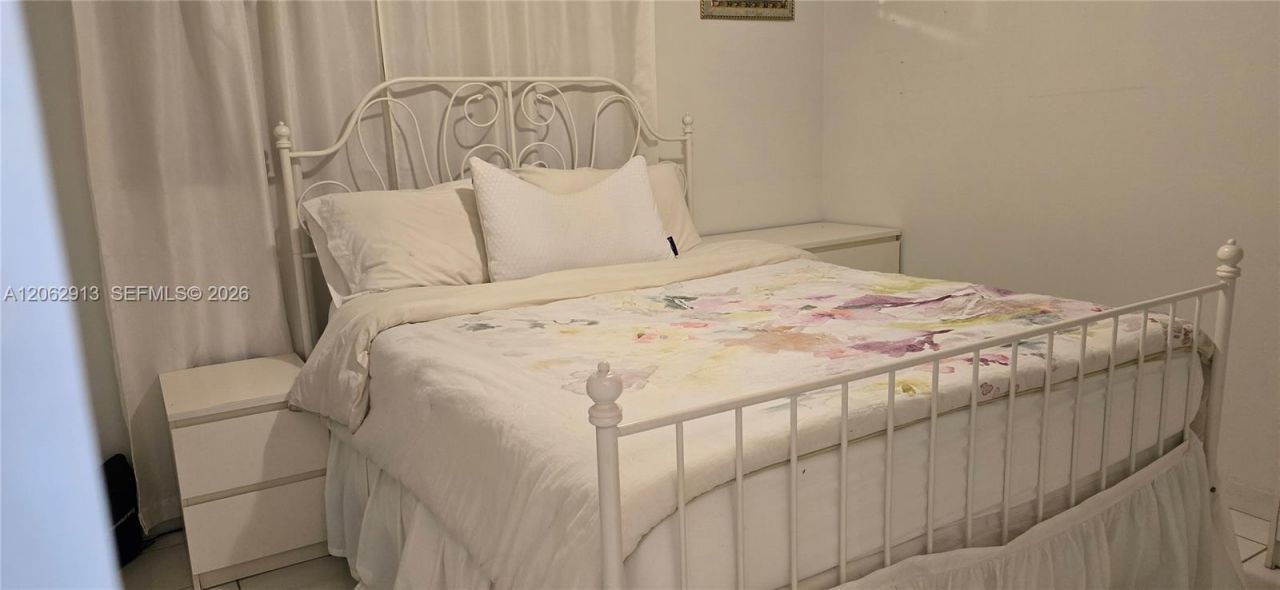 1345 W 41st St, Unit 6, Hialeah, FL 33012 Photo