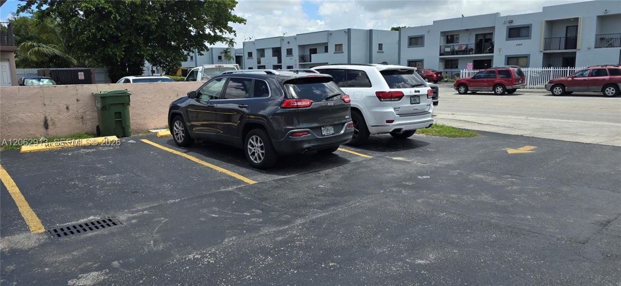 1345 W 41st St, Unit 6, Hialeah, FL 33012 Photo