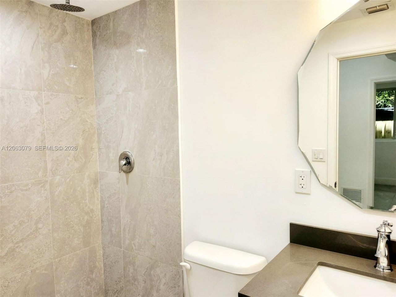 580 NW 34th St , Unit 1, Miami, FL 33127 Photo