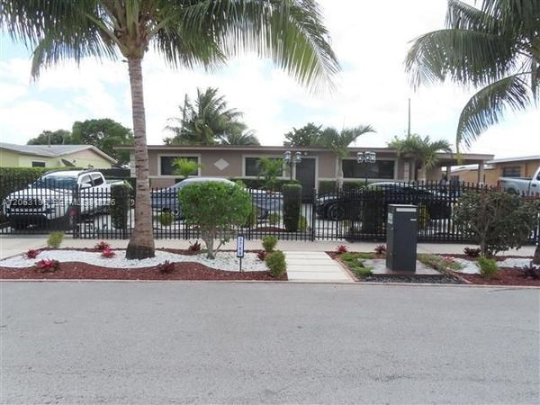3760 NW 197th St , Unit 1, Miami Gardens, FL 33055