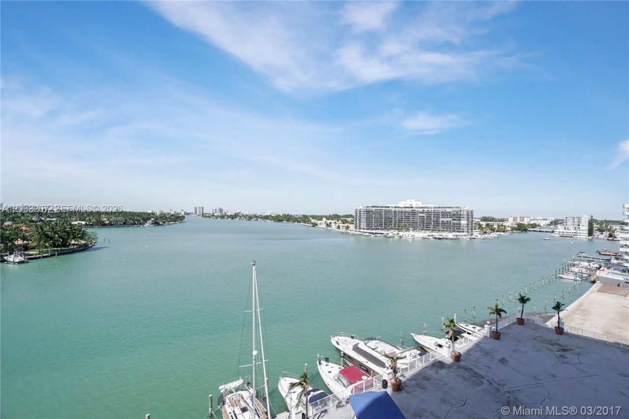 6770 Indian Creek Dr, Unit TS-C, Miami Beach, FL 33141 Photo
