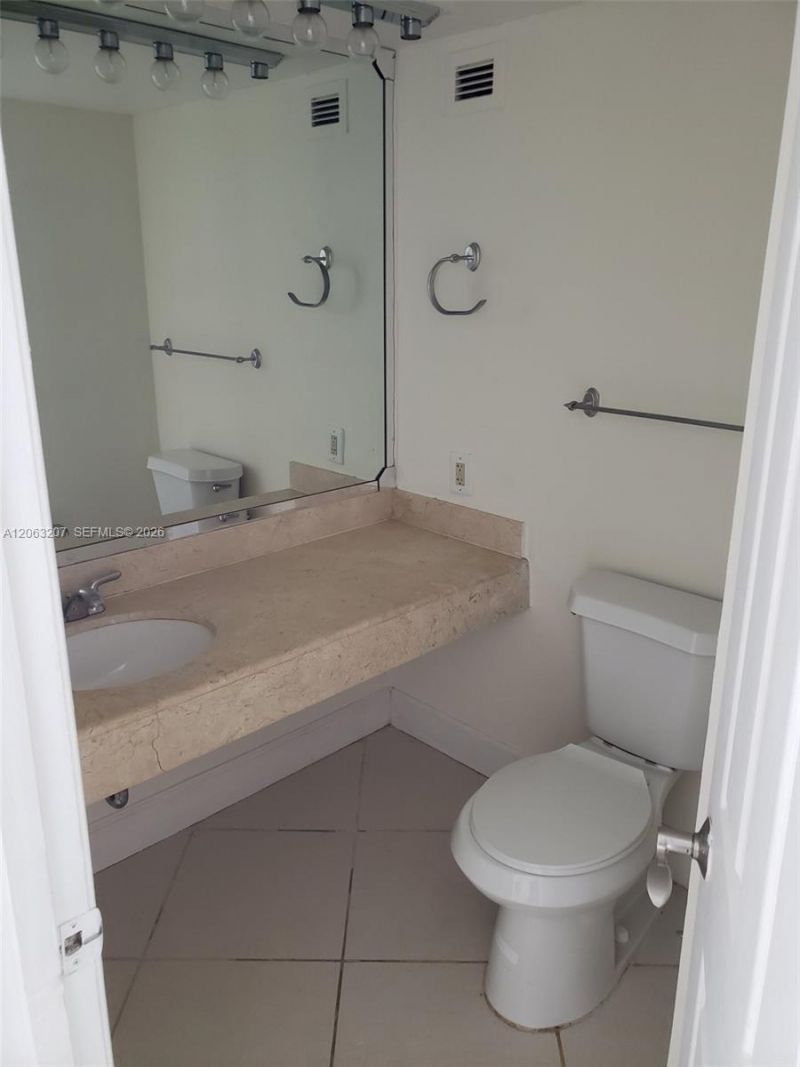 6770 Indian Creek Dr, Unit TS-C, Miami Beach, FL 33141 Photo