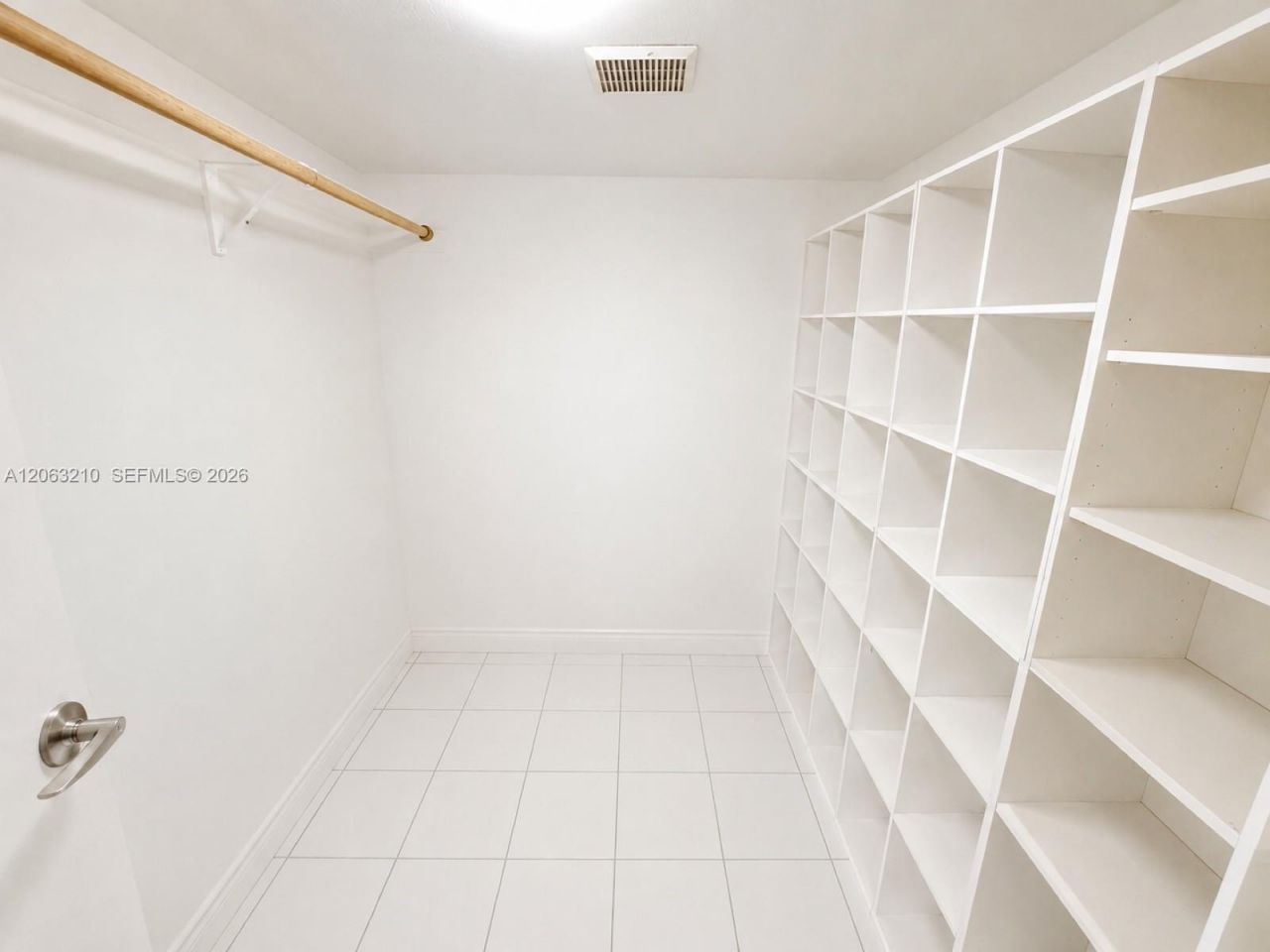 18150 NW 82nd Ave , Hialeah, FL 33015 Photo
