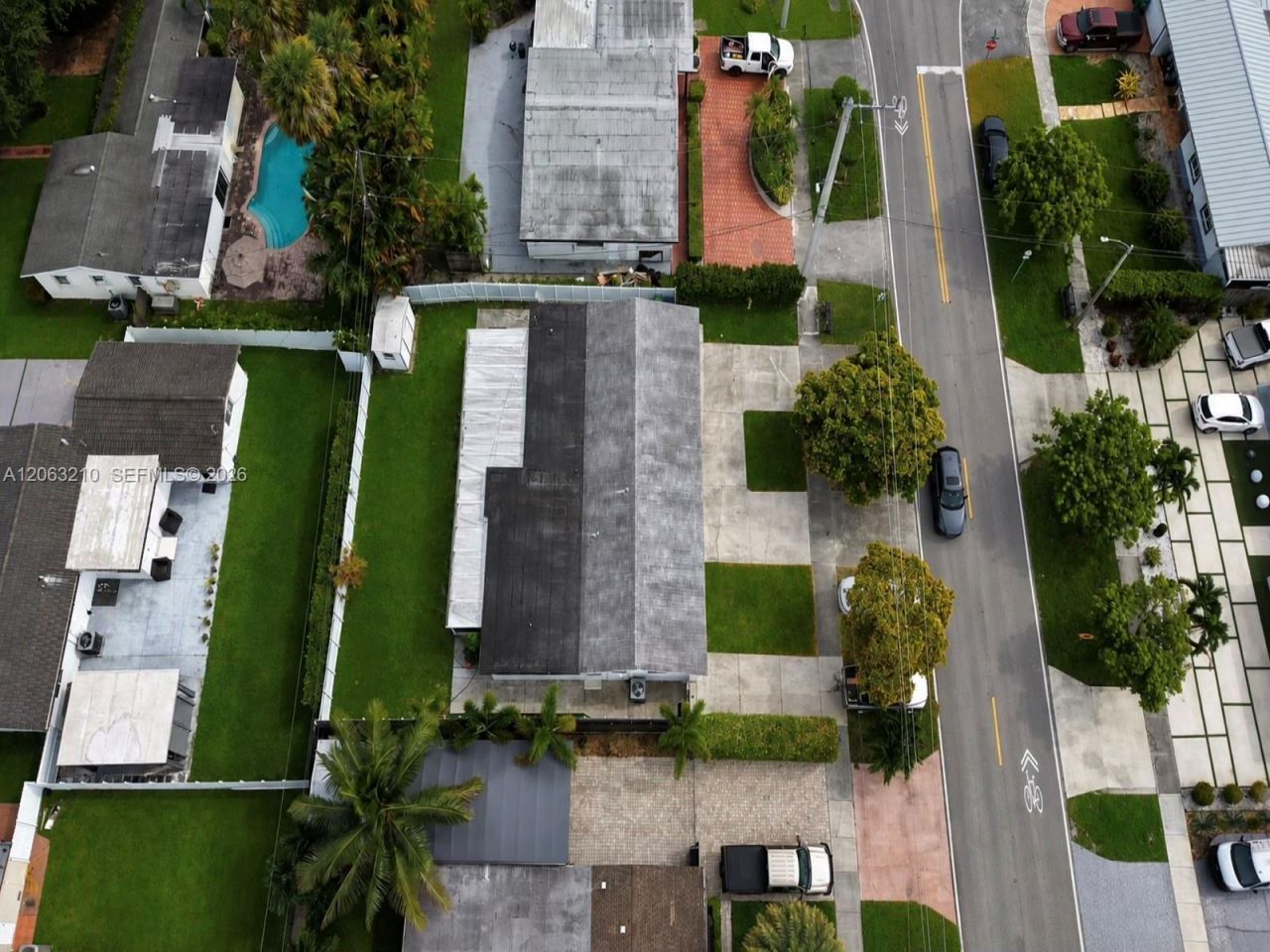 18150 NW 82nd Ave , Hialeah, FL 33015 Photo