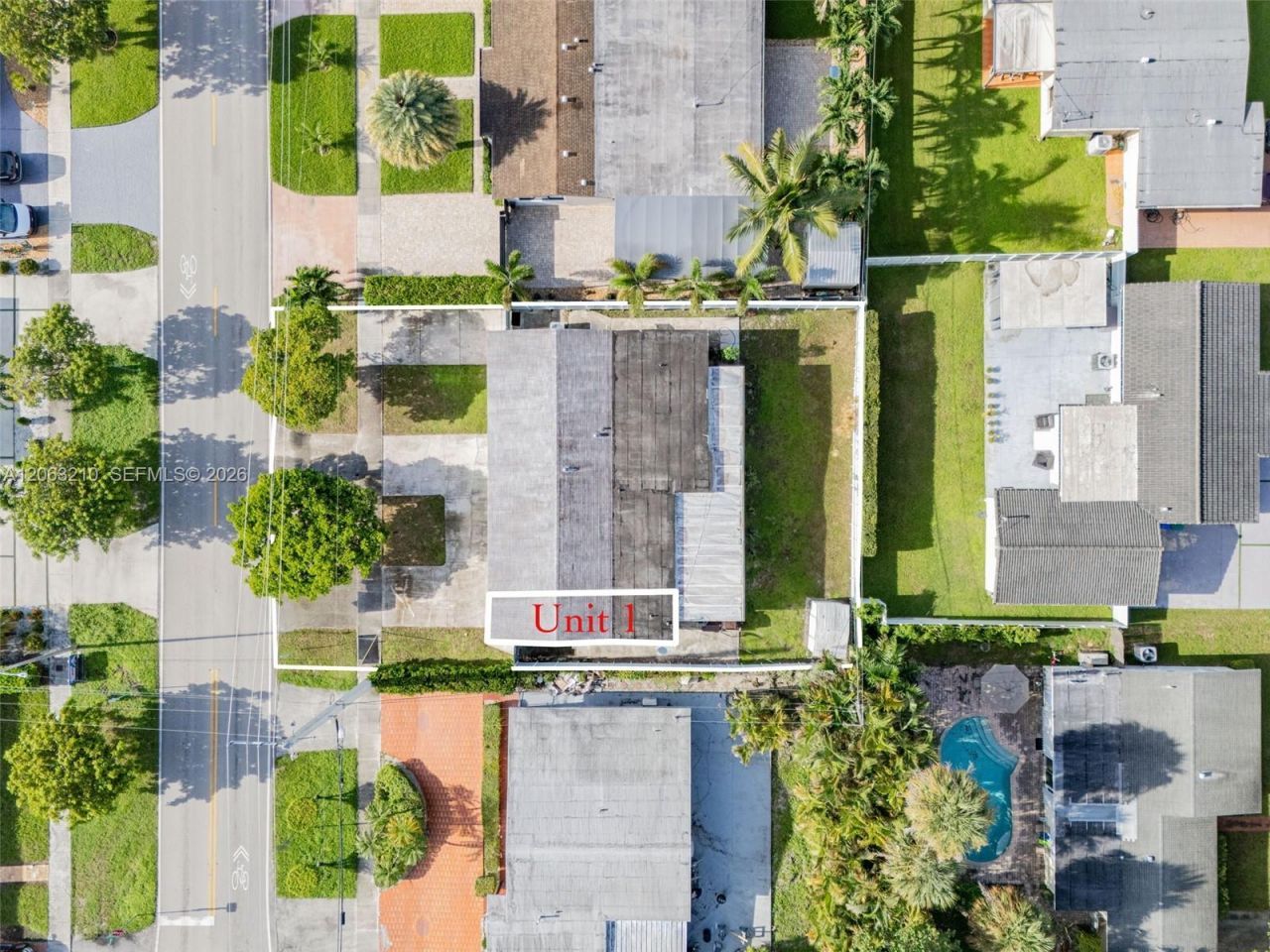 18150 NW 82nd Ave, Hialeah, FL 33015 Photo