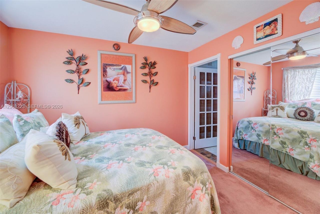 8987 W Sunrise Blvd , Plantation, FL 33322 Photo