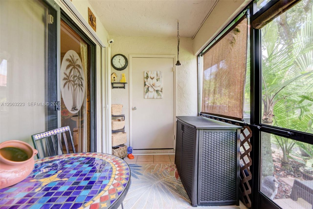 8987 W Sunrise Blvd , Plantation, FL 33322 Photo