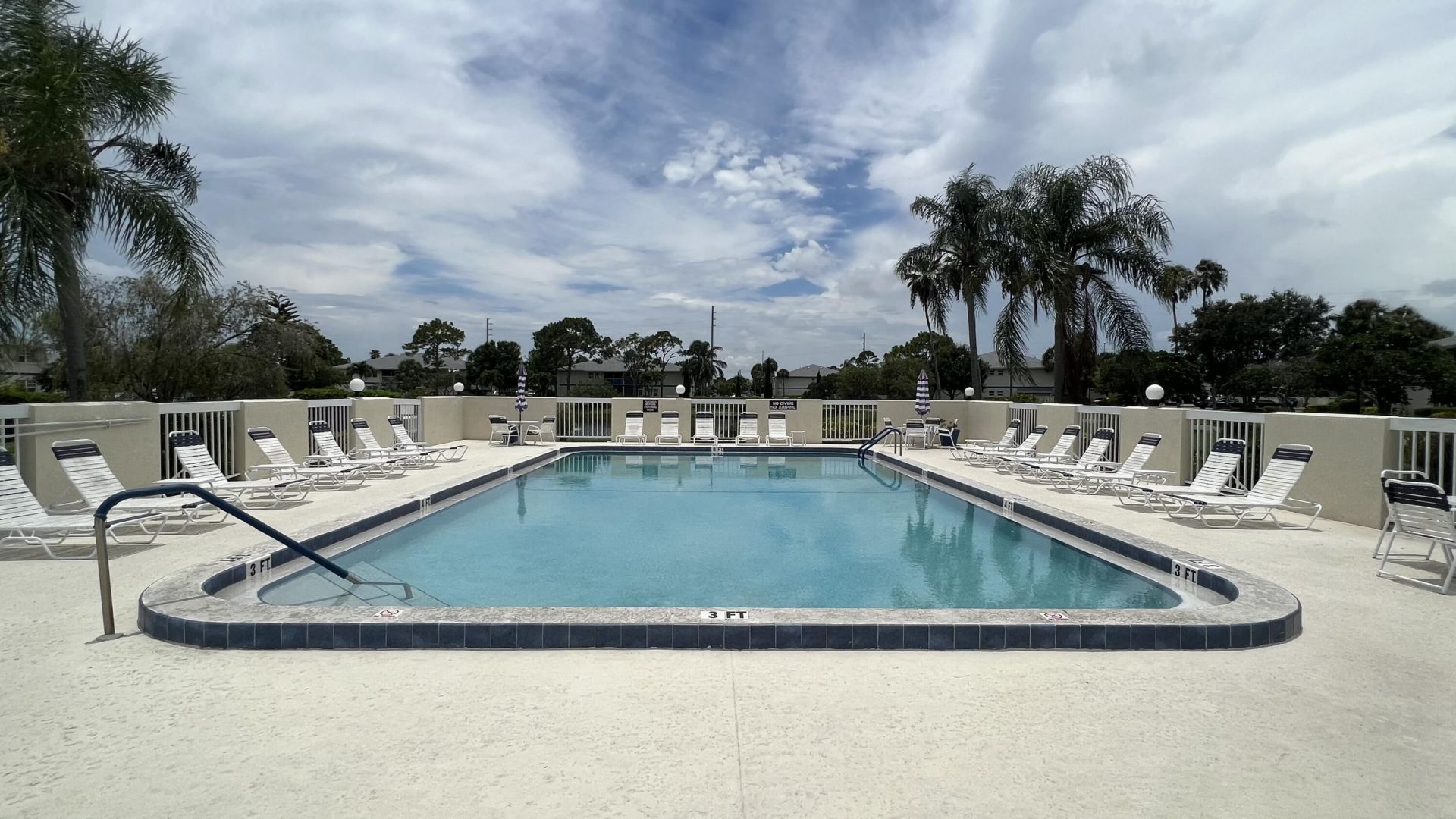 1532 SE Royal Green Cir O-201, Port Saint Lucie, FL 34952 Photo