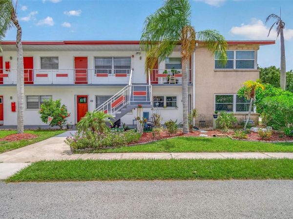 1900 58TH AVENUE N, Unit 14, ST PETERSBURG, FL 33714