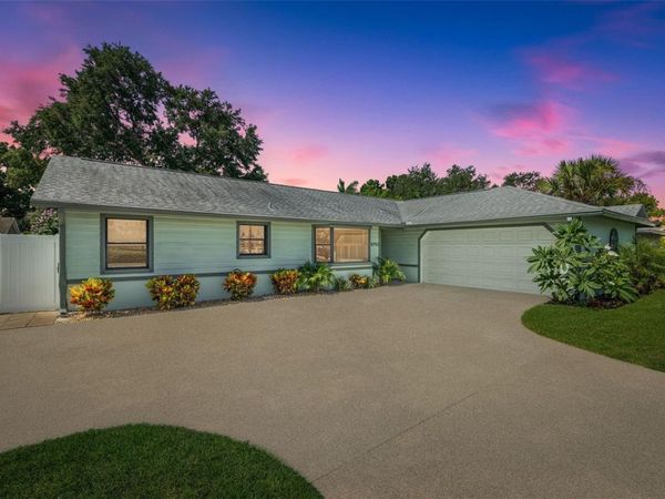 10752 126TH AVENUE , LARGO, FL 33778