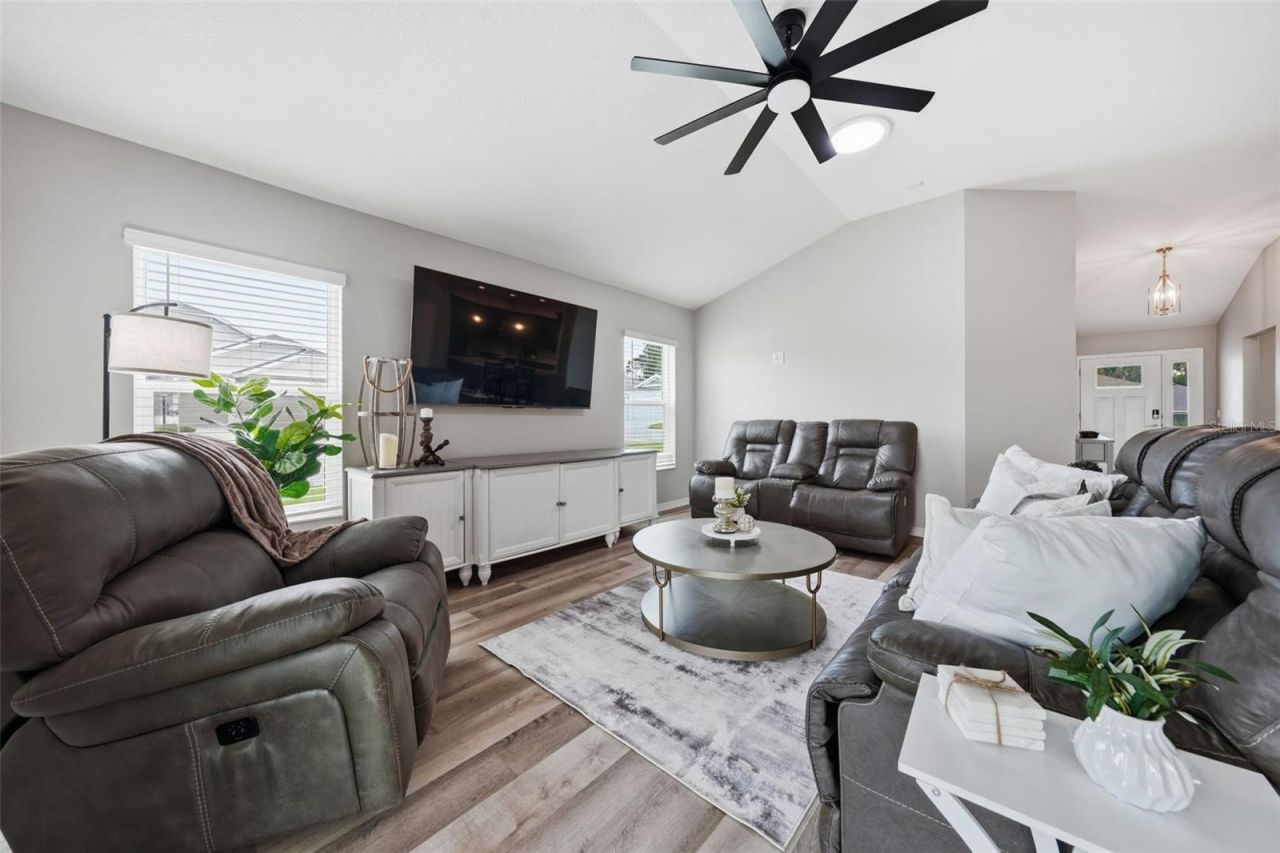2006 Oppenheimer Court, The Villages, FL 34762 Photo