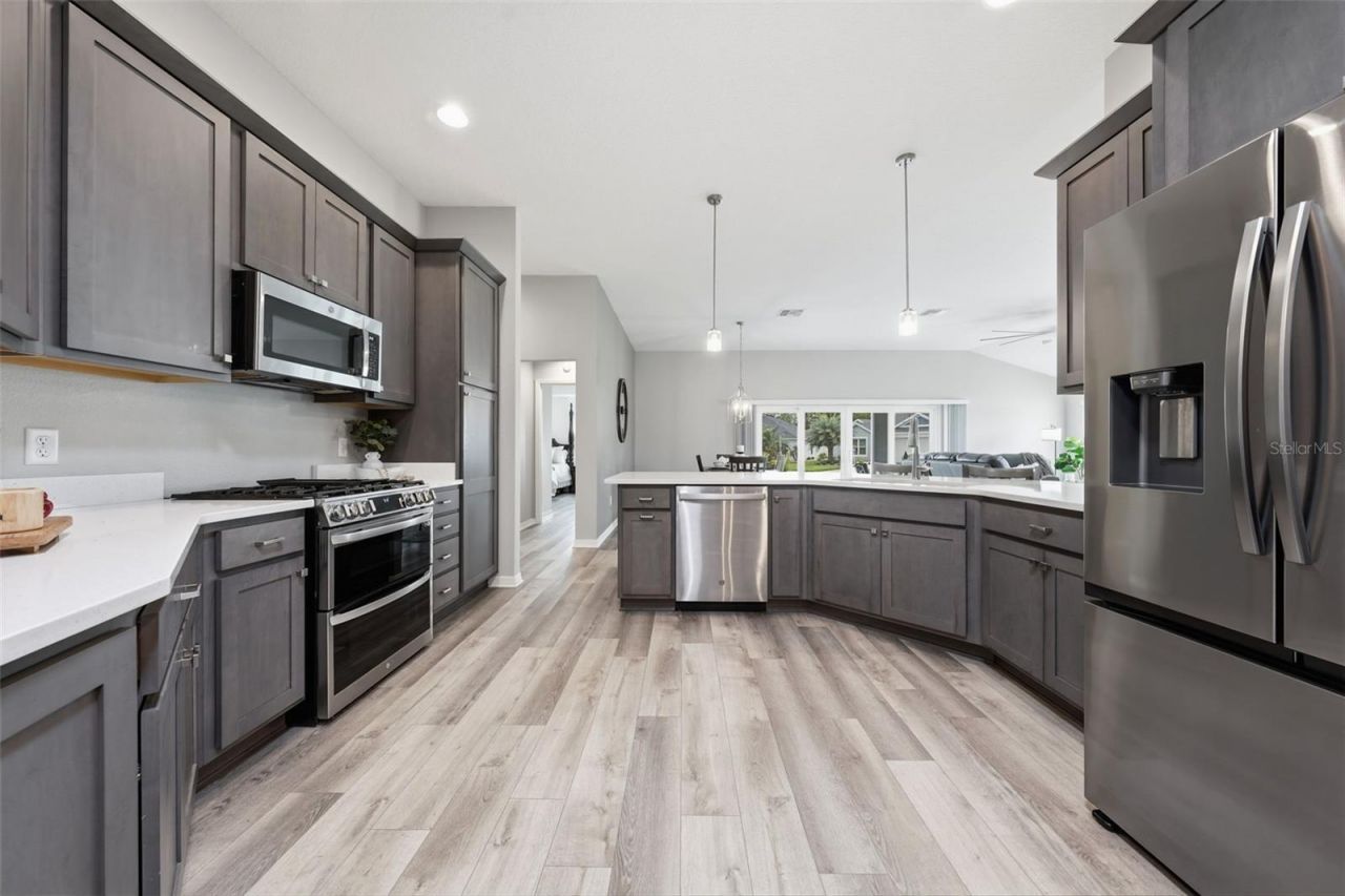 2006 Oppenheimer Court, The Villages, FL 34762 Photo