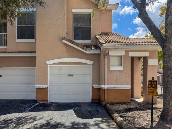 10561 VILLA VIEW CIRCLE, Unit 10561, TAMPA, FL 33647