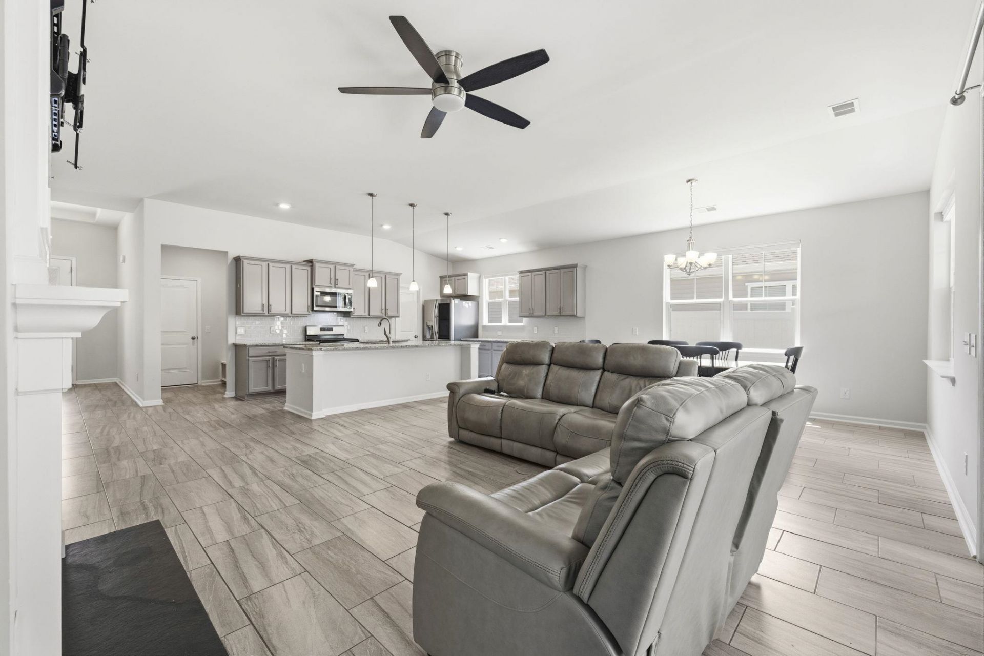 183 Juniata Loop  Photo 9