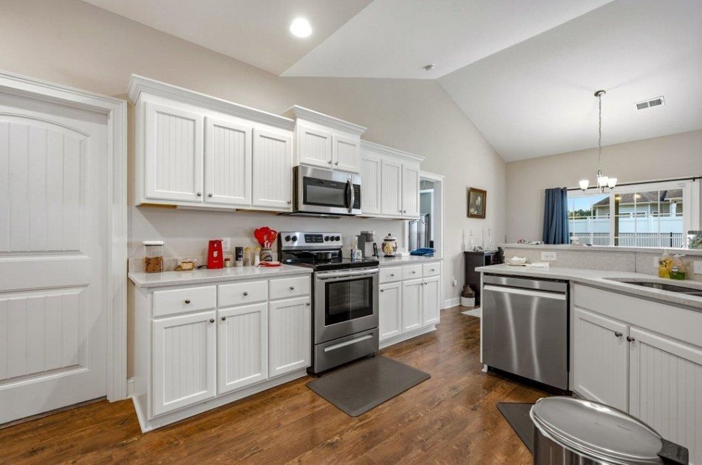 4017 Ridgewood Dr.  Photo 12