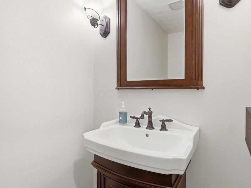 5203 Hickory Grove, Columbus, OH 43214 Photo 28