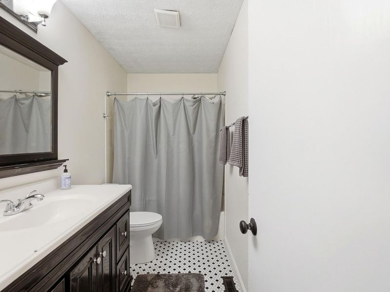5203 Hickory Grove, Columbus, OH 43214 Photo 46