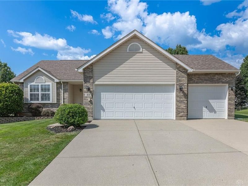 22 Evergreen Court, Franklin, OH 45005 Photo 1