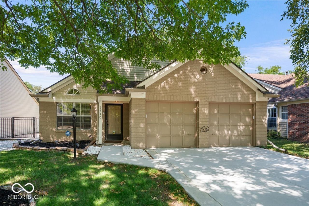 9713 Spruce Lane, Fishers, IN 46038 Main Photo