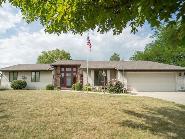 406 Meadow Lane, Ossian, IN 46777