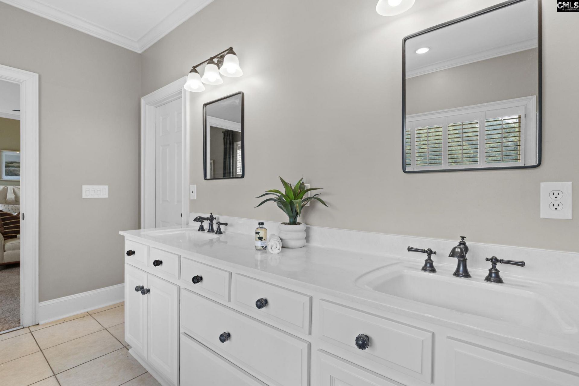 225 Sheringham Road  Photo 29