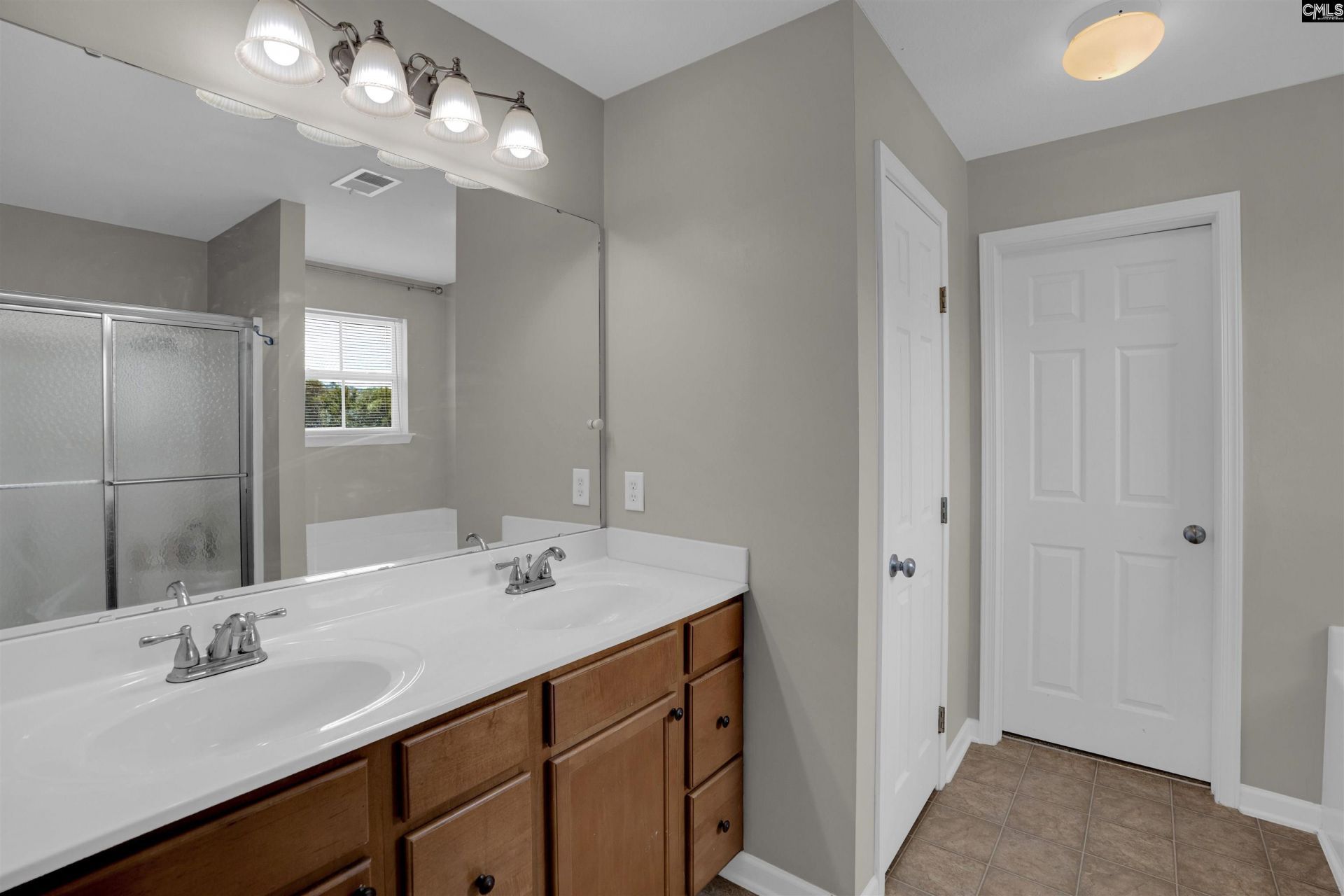 203 Ashburton Lane  Photo 11