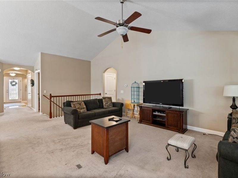 6529 Harness Circle NE, Canton, OH 44721 Photo 6