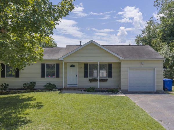 7 Cedar Hill Drive, West Creek, NJ 08092
