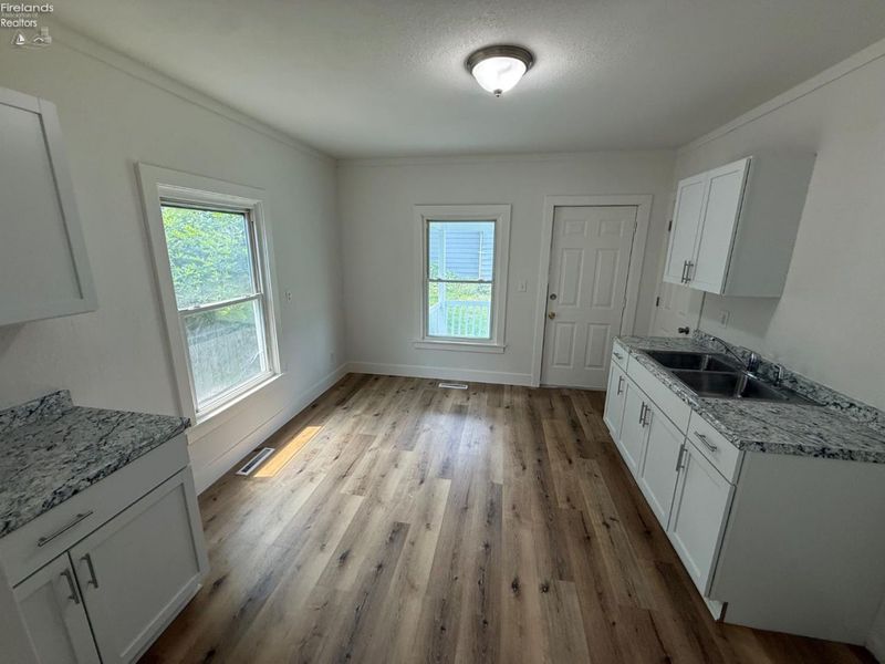 1605 Carr Street, Sandusky, OH 44870 Photo 3