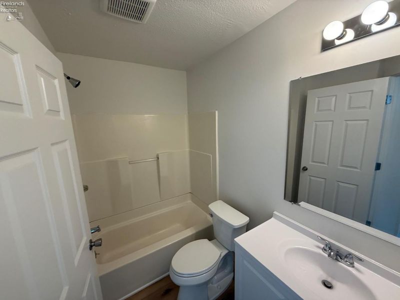 1605 Carr Street, Sandusky, OH 44870 Photo 9