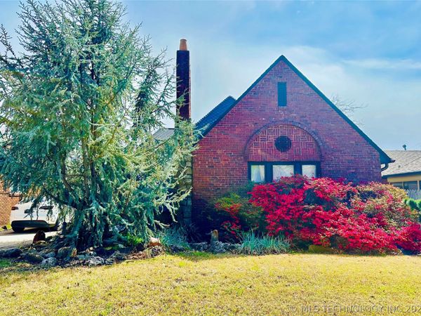 2708 E 14th Place, Tulsa, OK 74104
