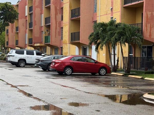 4705 NW 7th St , Unit 110-7, Miami, FL 33126