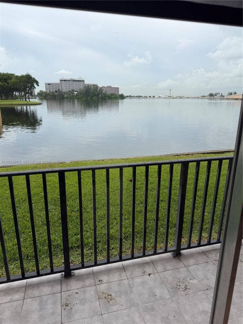 4705 NW 7th St , Unit 110-7, Miami, FL 33126 Photo