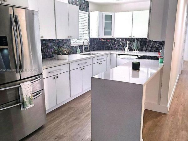 801 NE 57th St , Oakland Park, FL 33334