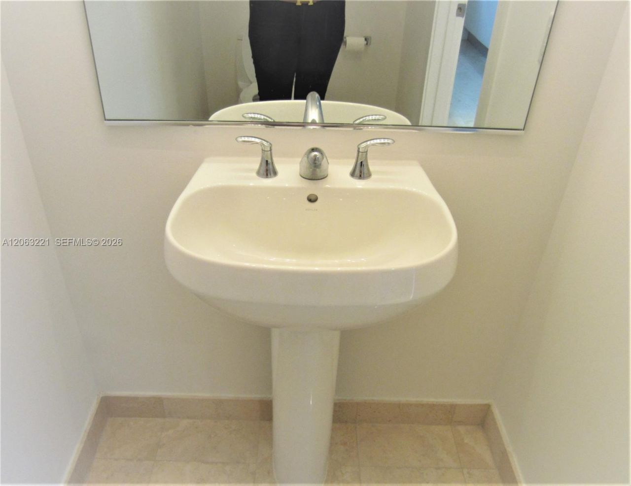 1050 Brickell Ave, Unit 402, Miami, FL 33131 Photo