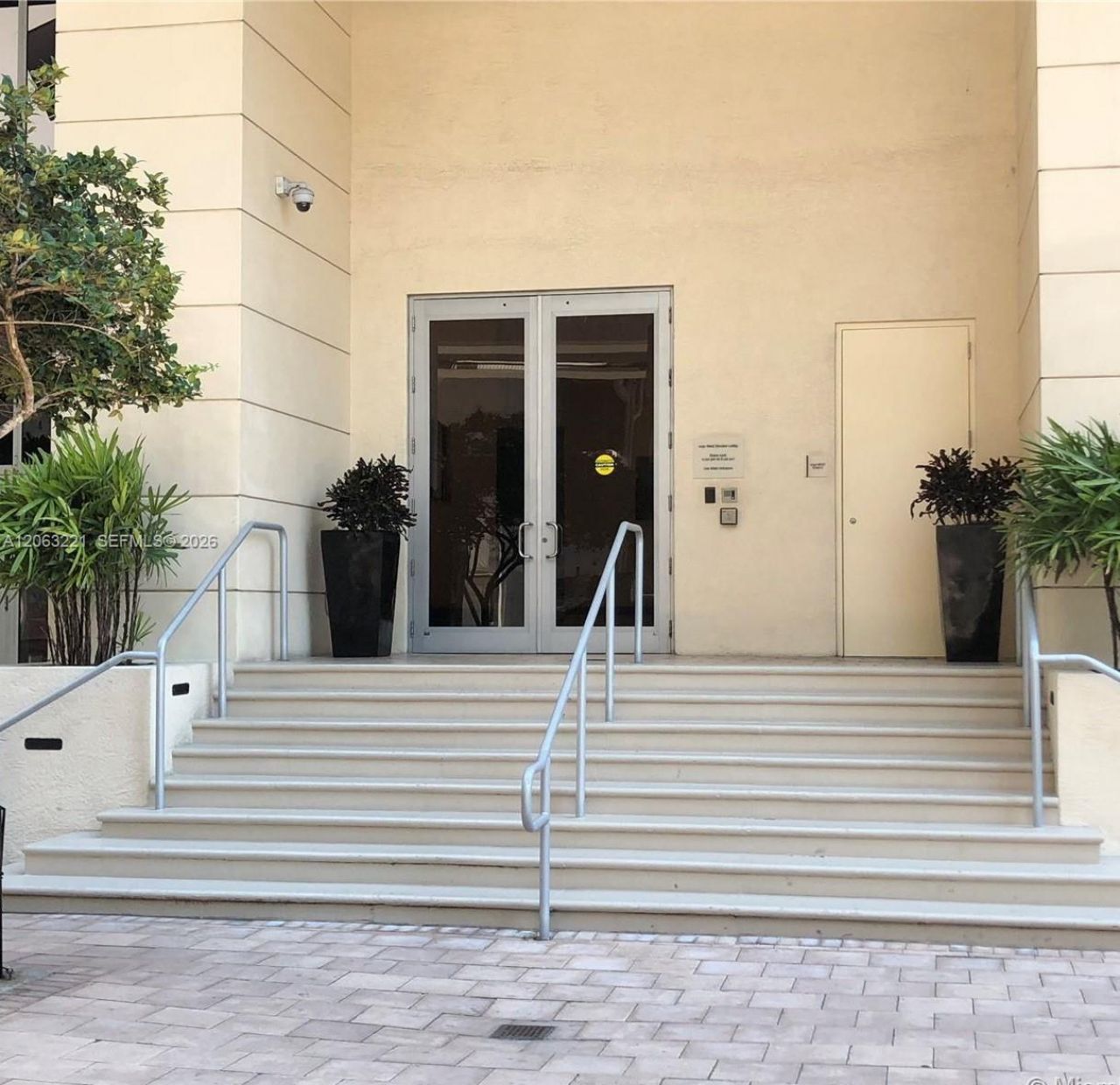 1050 Brickell Ave, Unit 402, Miami, FL 33131 Photo