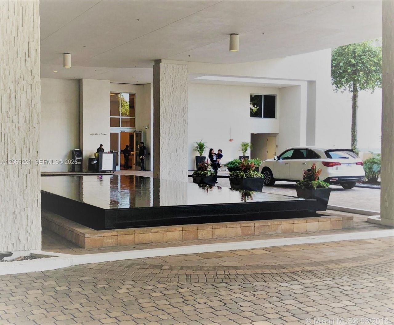 1050 Brickell Ave, Unit 402, Miami, FL 33131 Photo