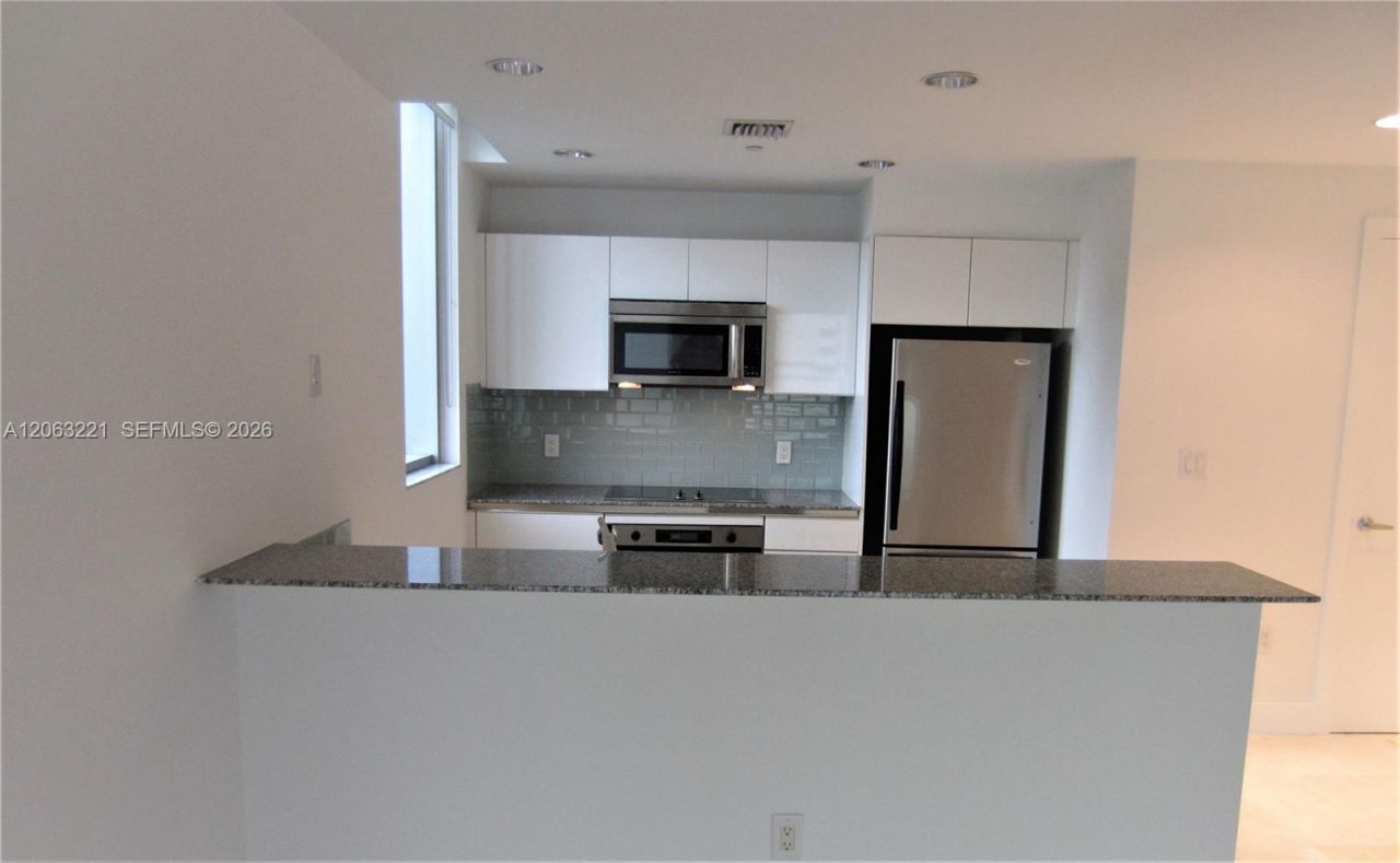 1050 Brickell Ave, Unit 402, Miami, FL 33131 Photo