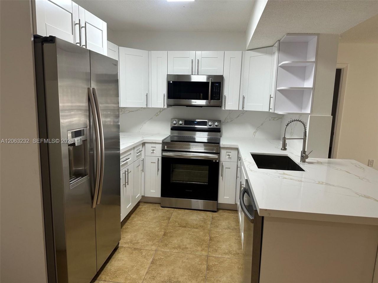 9491 S Palm Cir S, Unit 203, Pembroke Pines, FL 33025 Photo