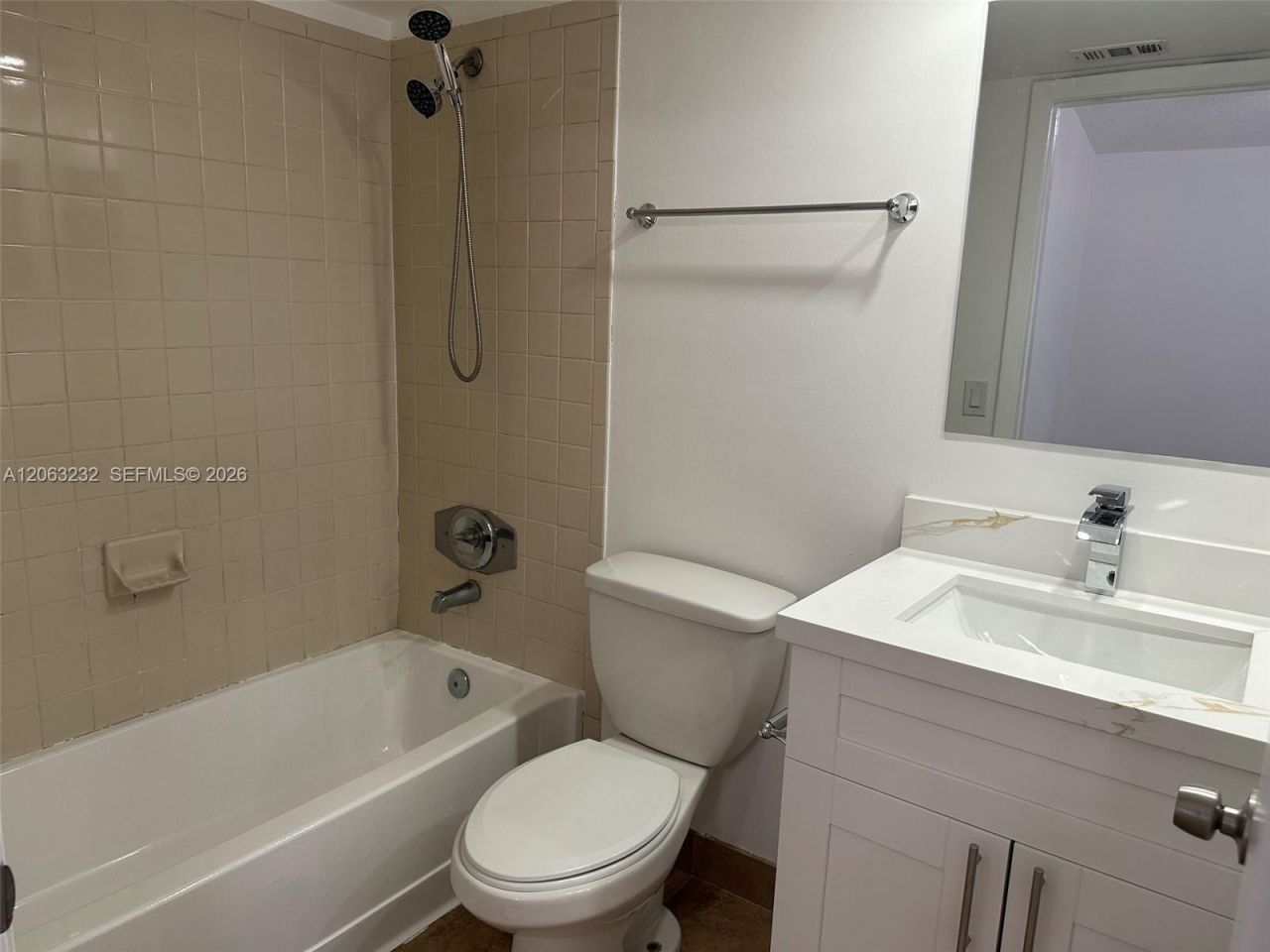 9491 S Palm Cir S, Unit 203, Pembroke Pines, FL 33025 Photo