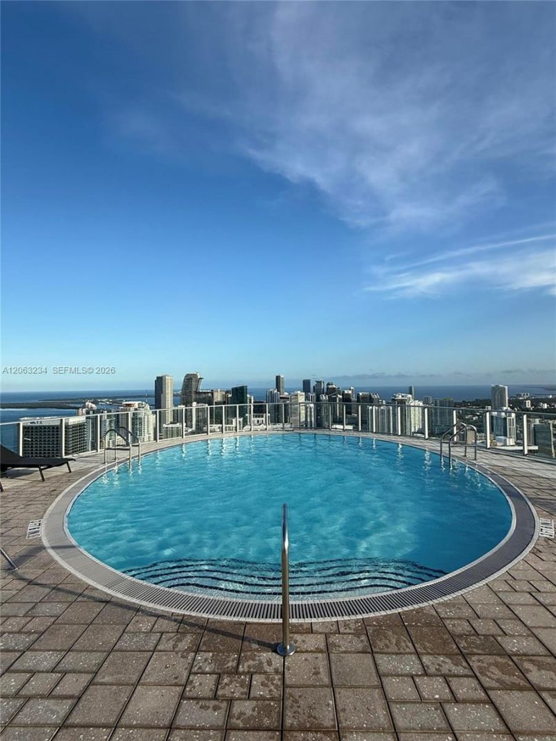 851 NE 1st Ave , Unit 3510, Miami, FL 33132 Photo