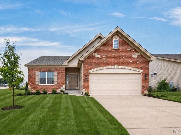2999 Halls Green Drive , Washington, MO 63090