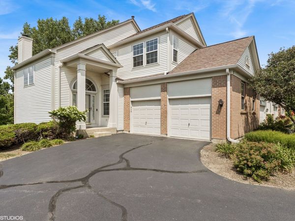 7 EDGEBROOK Court , Algonquin, IL 60102