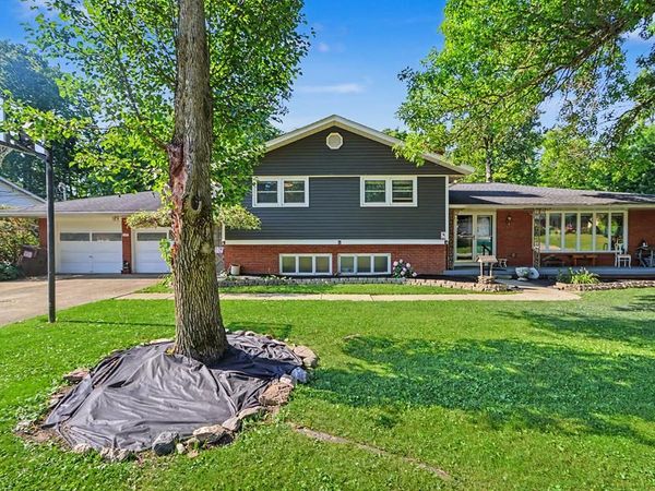 121 Redwood Road, Mansfield, OH 44907