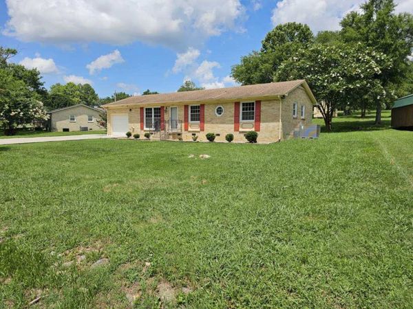 651 Lynnwood Ave , Lewisburg, TN 37091