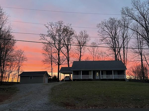 135 Central Ave Avenue , Benton, TN 37307