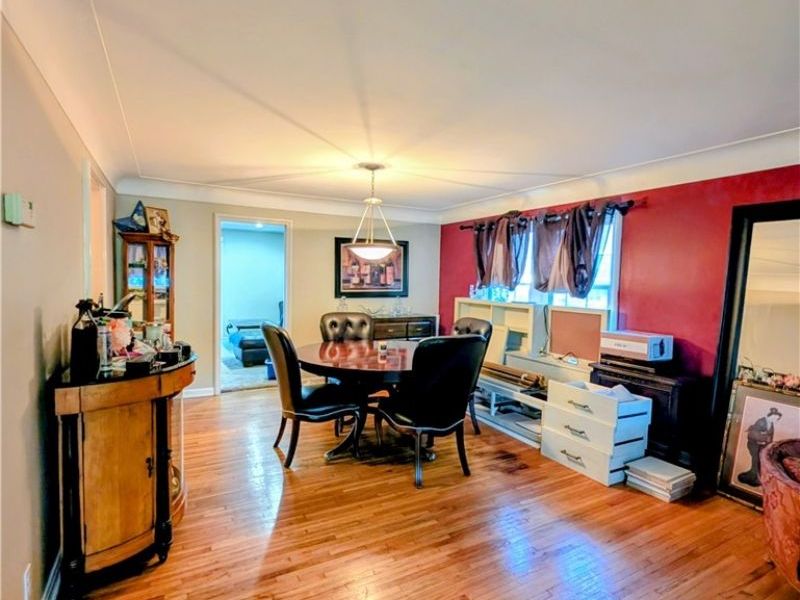 19219 Lomond Boulevard, Shaker Heights, OH 44122 Photo 5