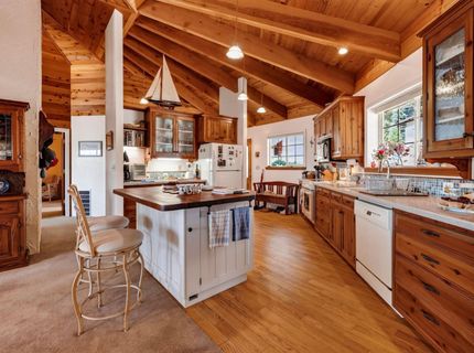 1229 Lassen View Drive, Lake Almanor, CA 96137 Photo