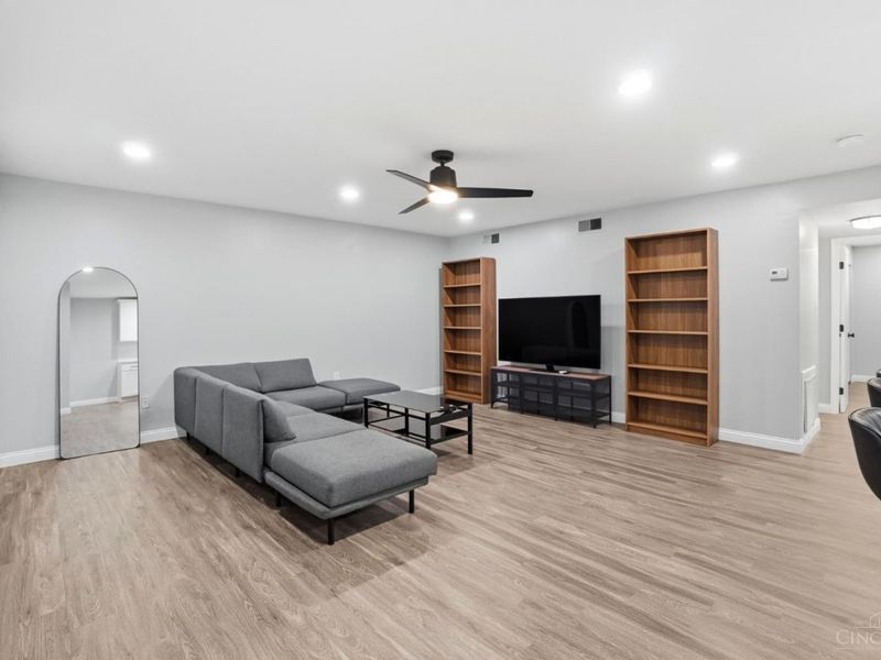 3069 Alpine, Unit 11, Cincinnati, OH 45208 Photo 18