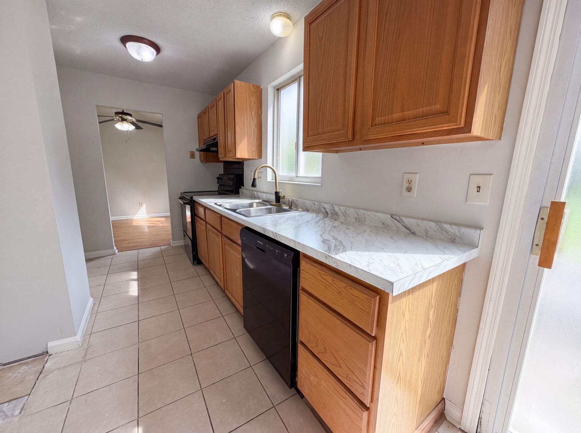 6786 Moss Court Photo 6
